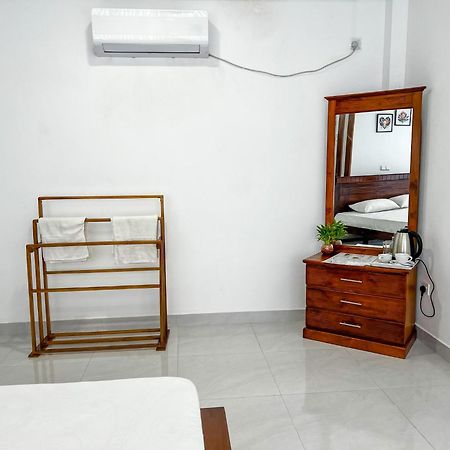 Meridian Holiday Resort Ratnapura Buitenkant foto