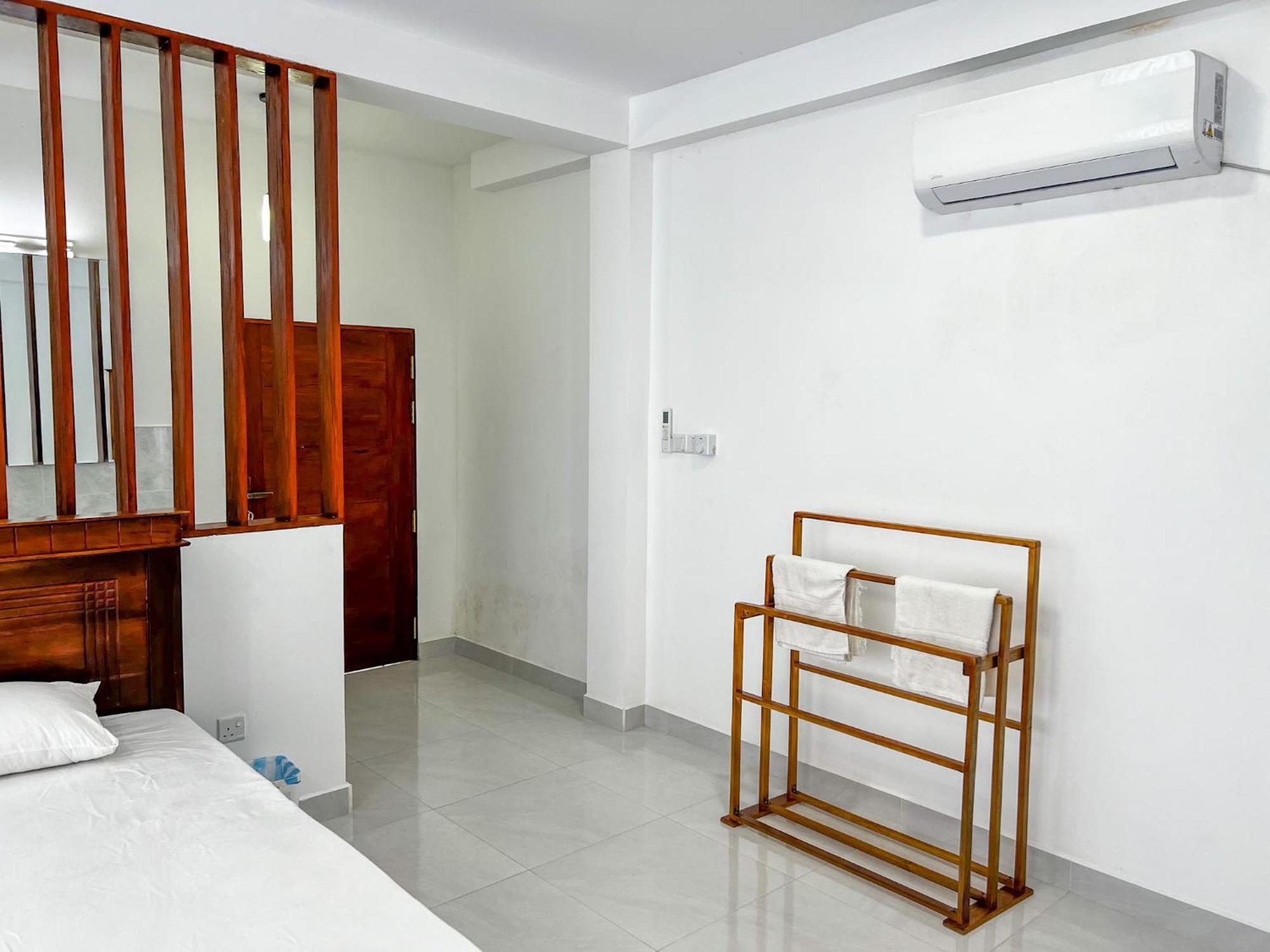 Meridian Holiday Resort Ratnapura Buitenkant foto